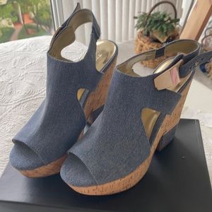 Carlos Santana Suze 7 Wedges